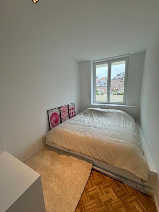 Appartement Neuf En Plein Centre Namur Luaran gambar
